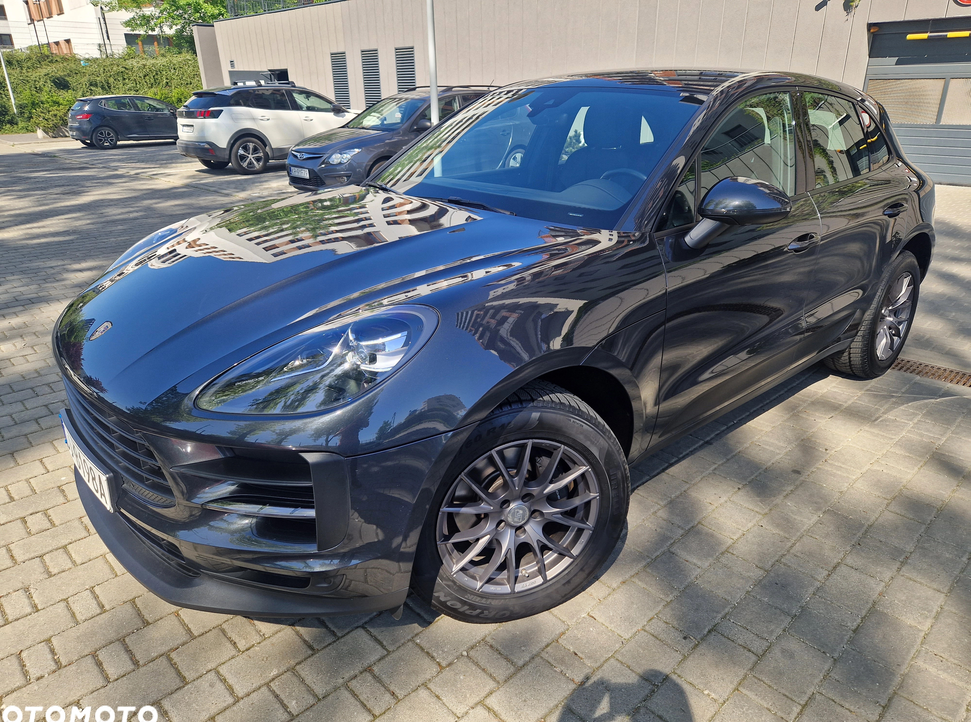 Porsche Macan cena 194900 przebieg: 98700, rok produkcji 2019 z Kraków małe 277